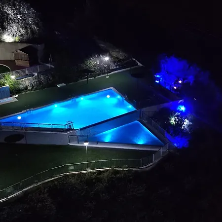 Sierra Dorada 公寓