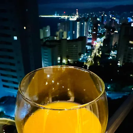 Sierra Dorada 公寓